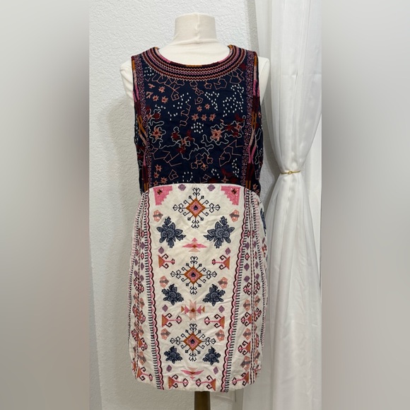 NEW Anthropologie Akemi & Kin Embroidered Southwestern Tribal Boho Dress Size 14 - Picture 4 of 16